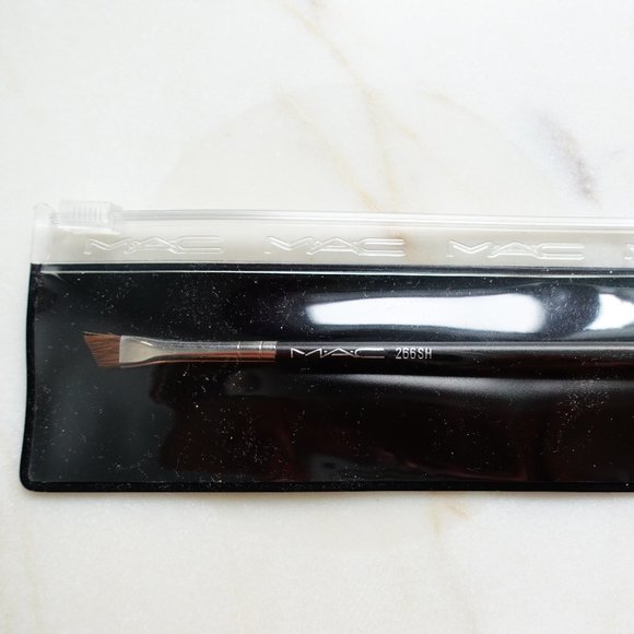 New/RARE MAC 266 SH Small Angle Natural Hair Brush - Picture 1 of 7